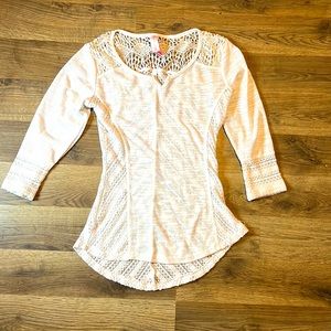 No Boundaries 3/4 Sleeve Beautiful Shirt